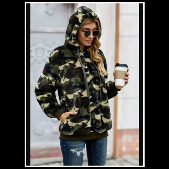 ‼️CLEARANCE PRICE FIRM‼️HP🎊🖤Green Camo Print Warm Furry Pullover Hoodie🖤 - Picture 4 of 7